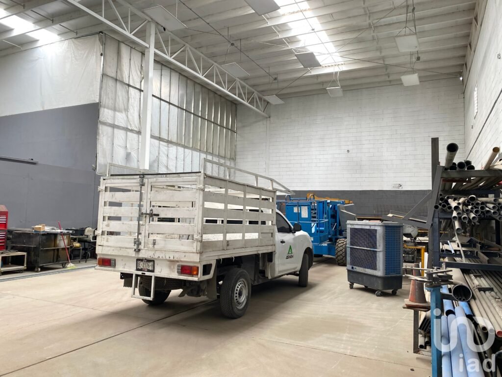 BODEGA EN VENTA EN EL GRANJERO, EXCELENTE CONSTRUCCION Y EQUIPAMIENTO