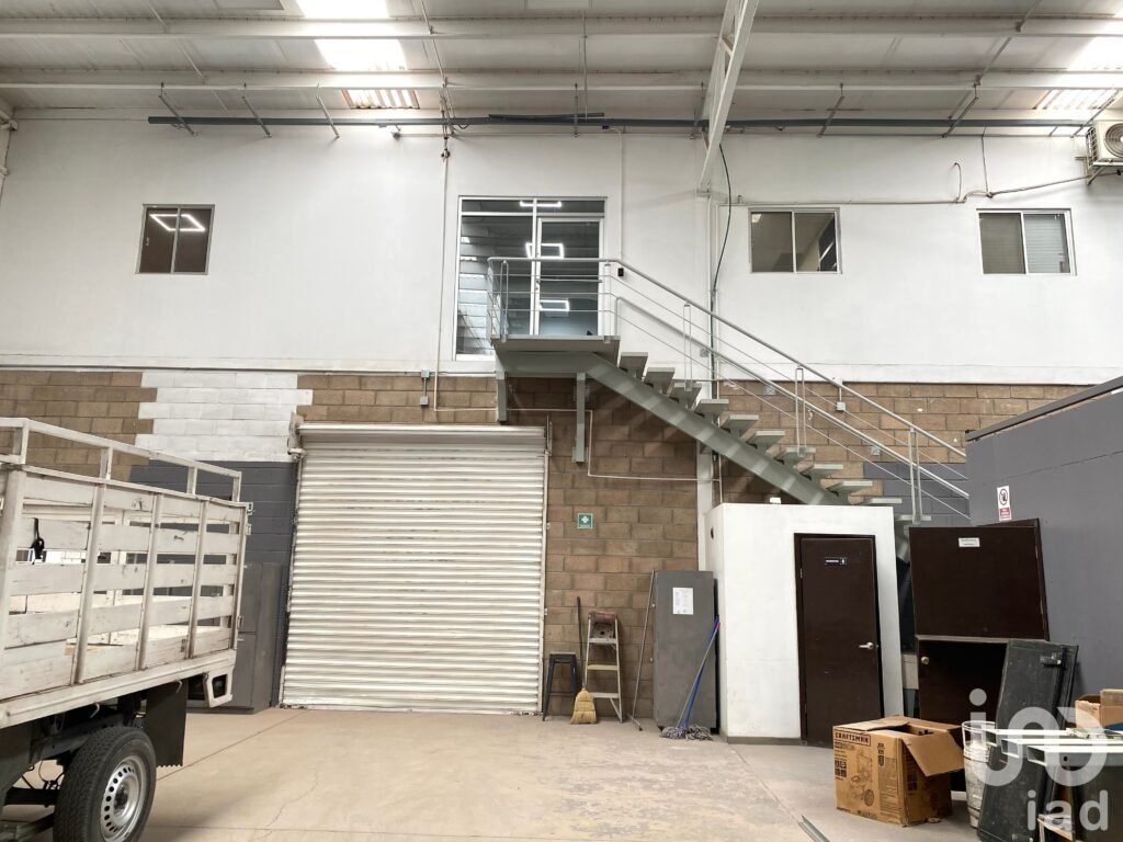 BODEGA EN VENTA EN EL GRANJERO, EXCELENTE CONSTRUCCION Y EQUIPAMIENTO