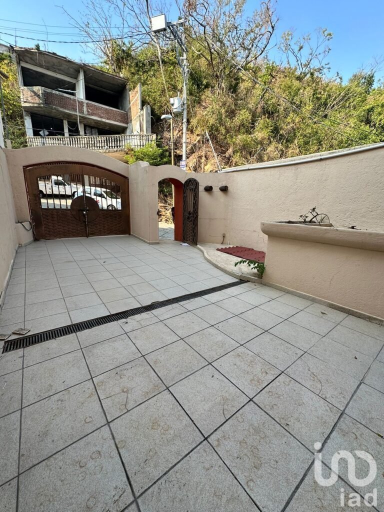 Casa En Venta con Vista al mar En Las Anclas Acapulco de Juarez, Guerrero