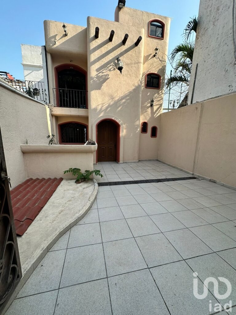 Casa En Venta con Vista al mar En Las Anclas Acapulco de Juarez, Guerrero