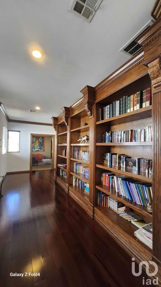 VENTA DE HERMOSA RESIDENCIAS DE UNA PLANTA EN CAMPOS ELISEOS