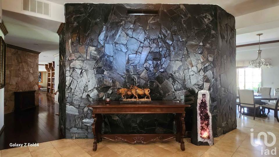 VENTA DE HERMOSA RESIDENCIAS DE UNA PLANTA EN CAMPOS ELISEOS