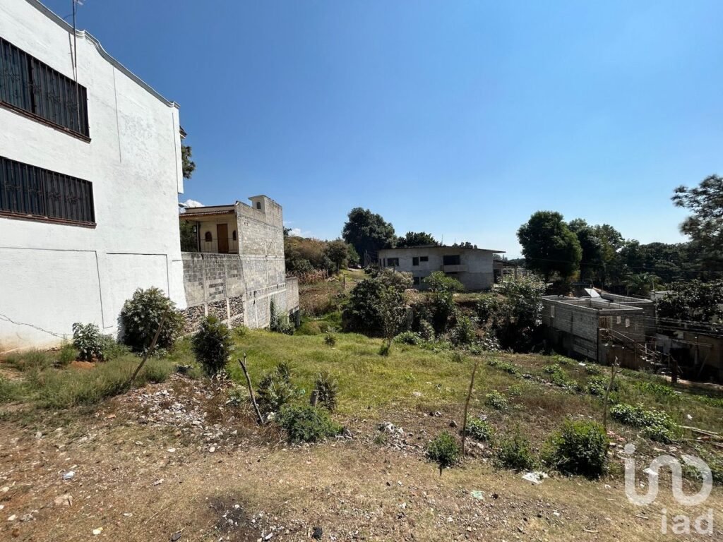 Terreno en venta, zona semi boscosa, Ahuatepec norte de Cuernavaca - 2150844 terreno en venta terreno en venta zona semi boscosa ahuatepec norte de cuernavaca 247060