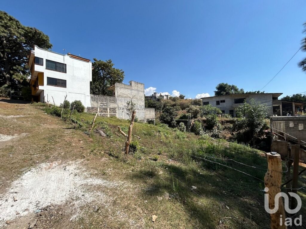 Terreno en venta, zona semi boscosa, Ahuatepec norte de Cuernavaca