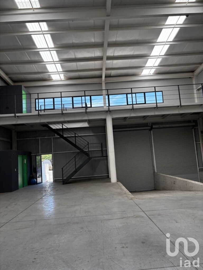 VENTA DE BODEGA EN MICRO PARQUE INDUSTRIAL