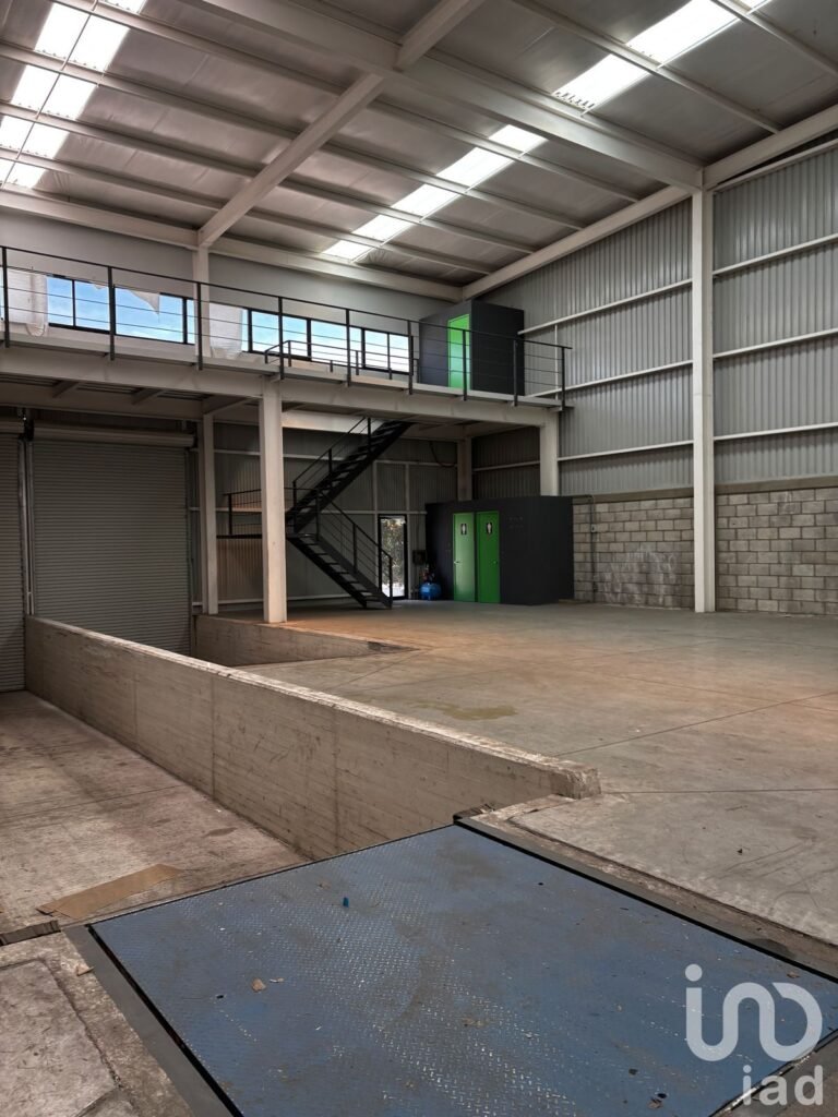 VENTA DE BODEGA EN MICRO PARQUE INDUSTRIAL