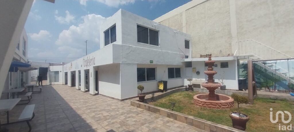 Se vende edificio para escuela de danza, kinder,,plaza comercial en Santa Julia, Pachuca, Hidalgo