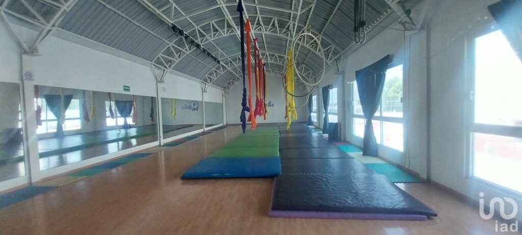 Se vende edificio para escuela de danza, kinder,,plaza comercial en Santa Julia, Pachuca, Hidalgo