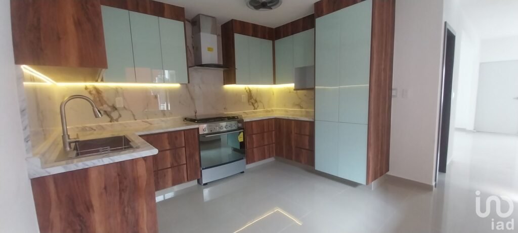 Se vende casa muy amplia con excelentes acabados en Privada Zuria, Pachuca, Hidalgo
