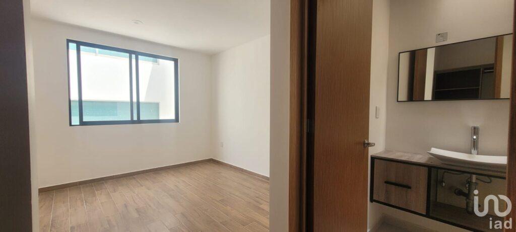 Casa en venta en Privada, frente a área verde en Pachuca de Soto, Hidalgo.