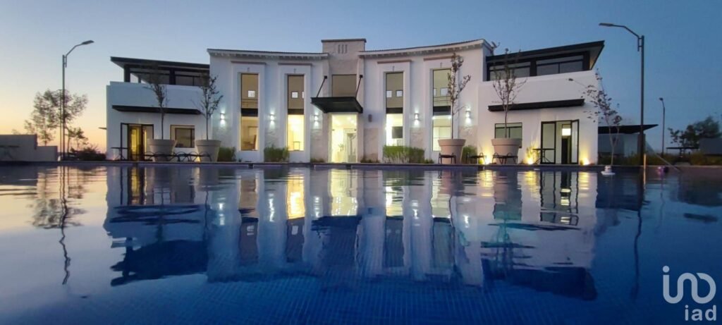 TERRENO EN QUERETARO EN CORREGIDORA CON CLUB 20 AMENIDADES, CIUDAD MADERAS