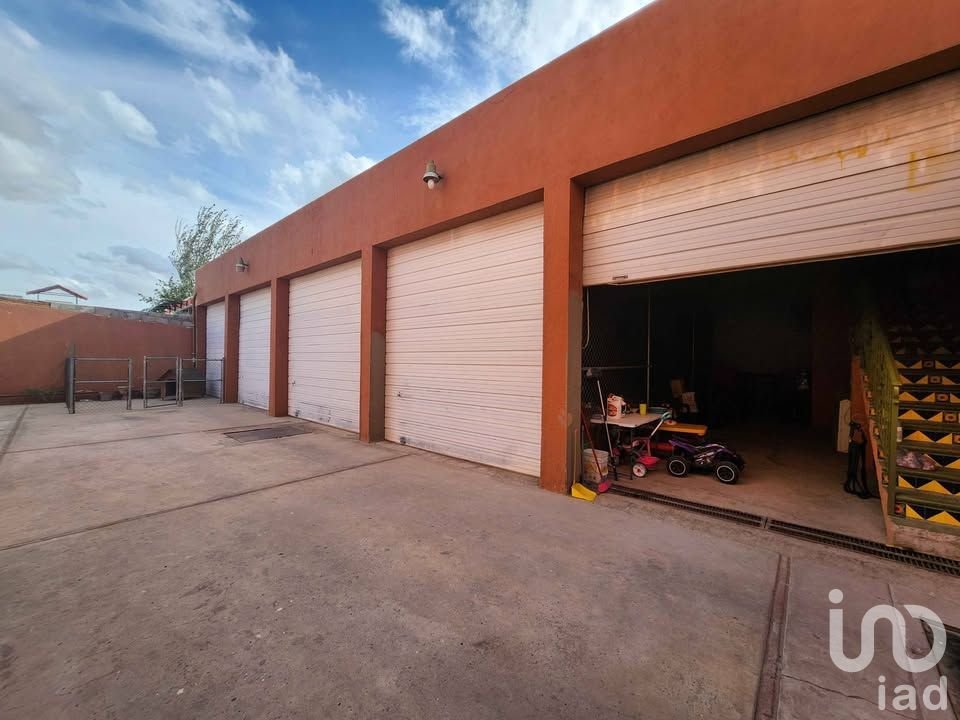 RENTO BODEGA ENTRE HERMANOS ESCOBAR Y LOPEZ MATEOS