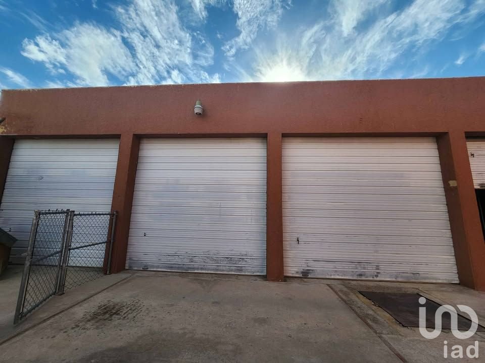 RENTO BODEGA ENTRE HERMANOS ESCOBAR Y LOPEZ MATEOS