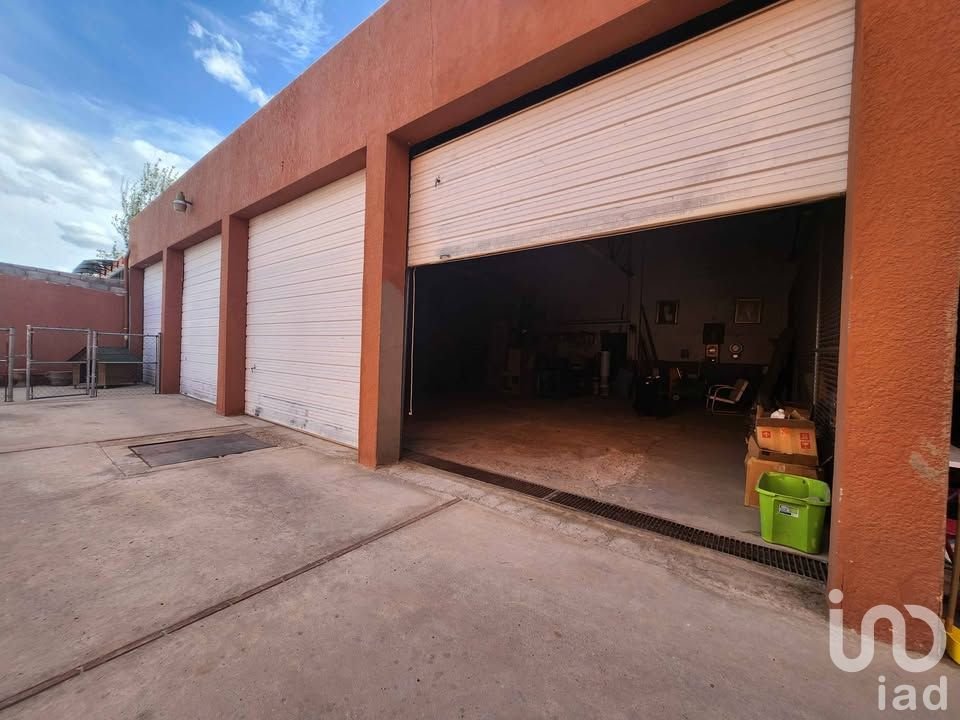 RENTO BODEGA ENTRE HERMANOS ESCOBAR Y LOPEZ MATEOS