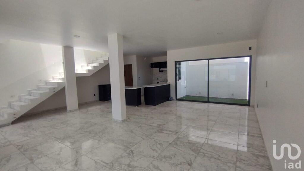 CASA EN VENTA EN FRACCIONAMIENTO PRIVADO OASIS,COLONIA SAN ANTONIO,PACHUCA,HGO.