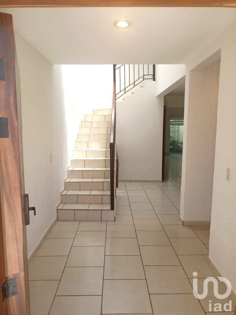 Casa en venta  en Colonia Jardines del Valle en Zapopan