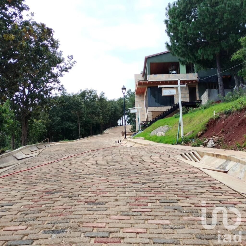 Construye tu Hogar en las Nubes! Terrenos en Venta 354.45 mt2