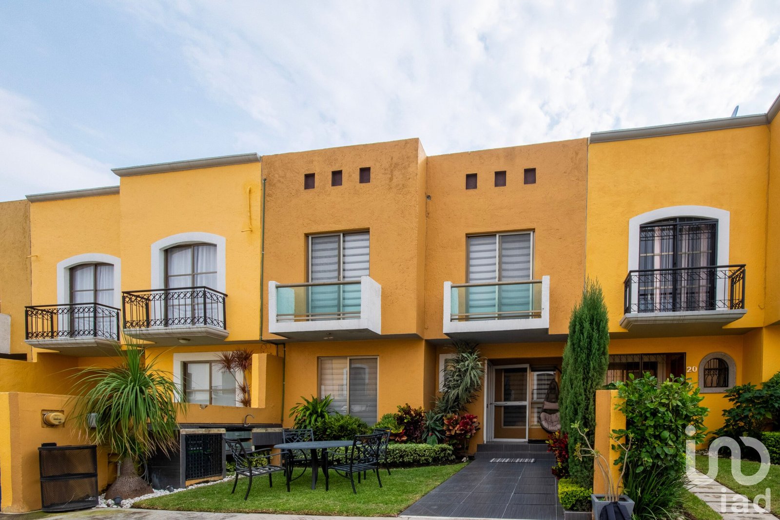 HERMOSA CASA EN VENTA O RENTA  EN TEZOYUCA, MORELOS