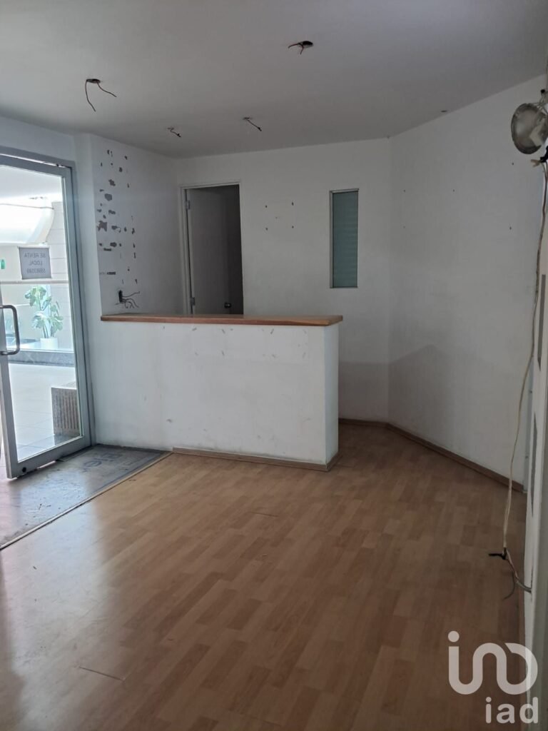 Se Renta Local Comercial en Benito Juárez.