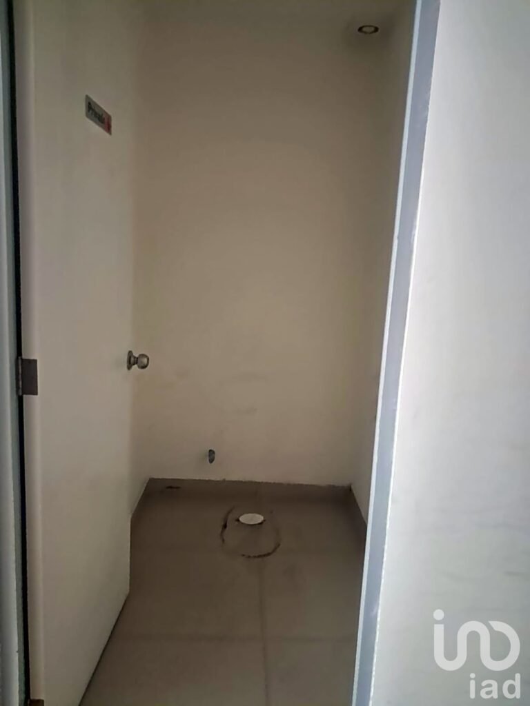 Se Renta Local Comercial en Benito Juárez.