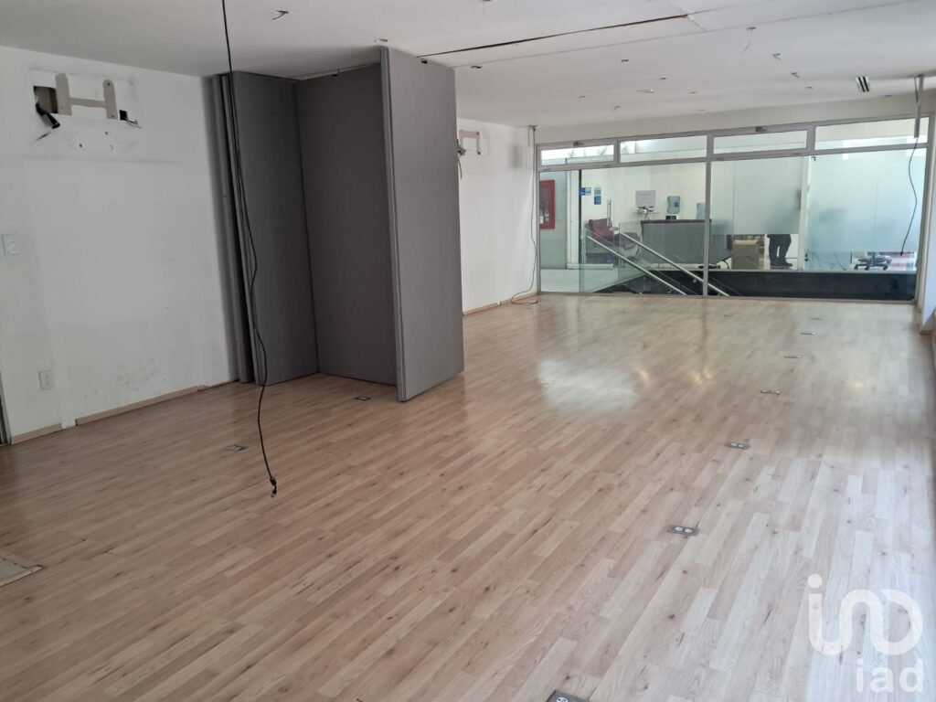 Se Renta Local Comercial en Benito Juárez.