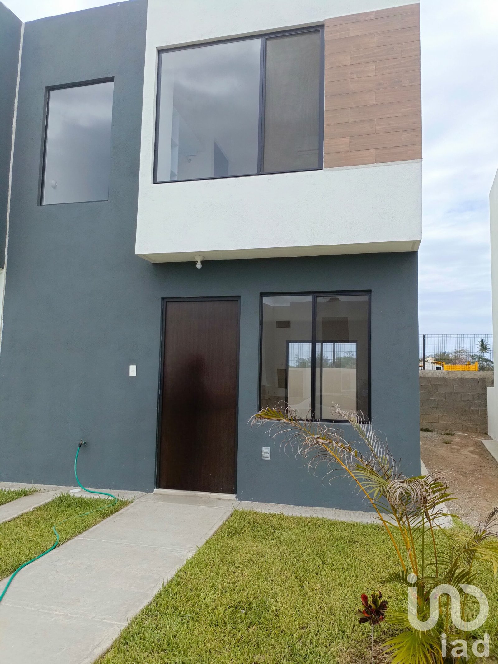 CASA EN RENTA EN ZONA INDUSTRIAL QUERENCIA RESIDENCIAL