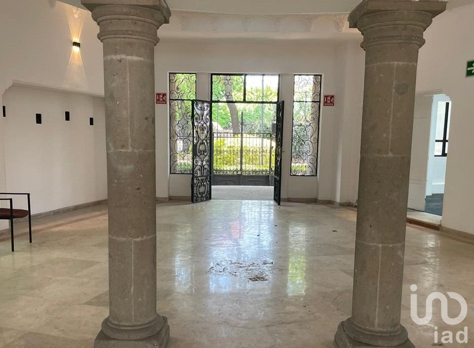 RENTA DE CASA - (OFICINA, RESTAURANTE, BANCOS ETC.) COLONIA DEL VALLE INSURGENTES Y ANGEL URRAZA