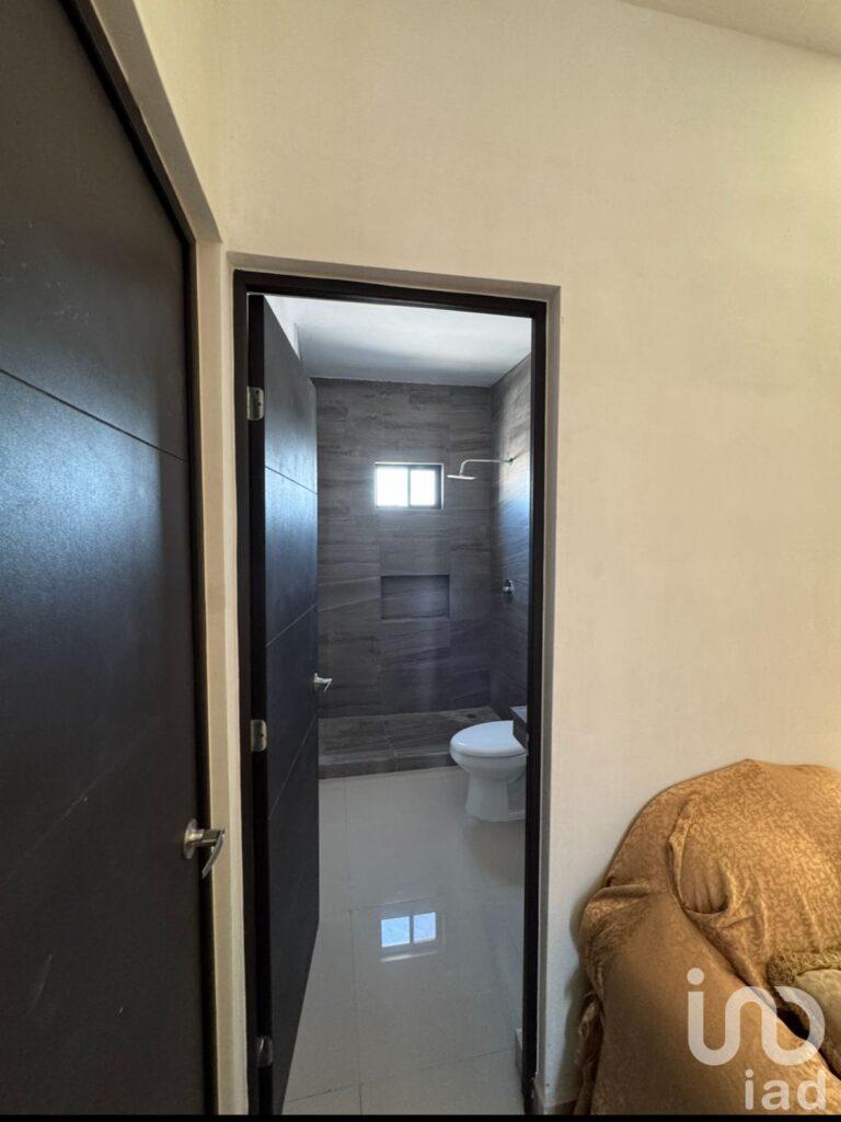 Casa en Venta con Terreno Incluido en Cerradas de Rinconada, Apodaca N.L.