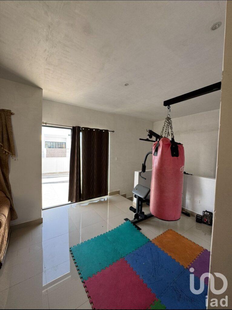 Casa en Venta con Terreno Incluido en Cerradas de Rinconada, Apodaca N.L.