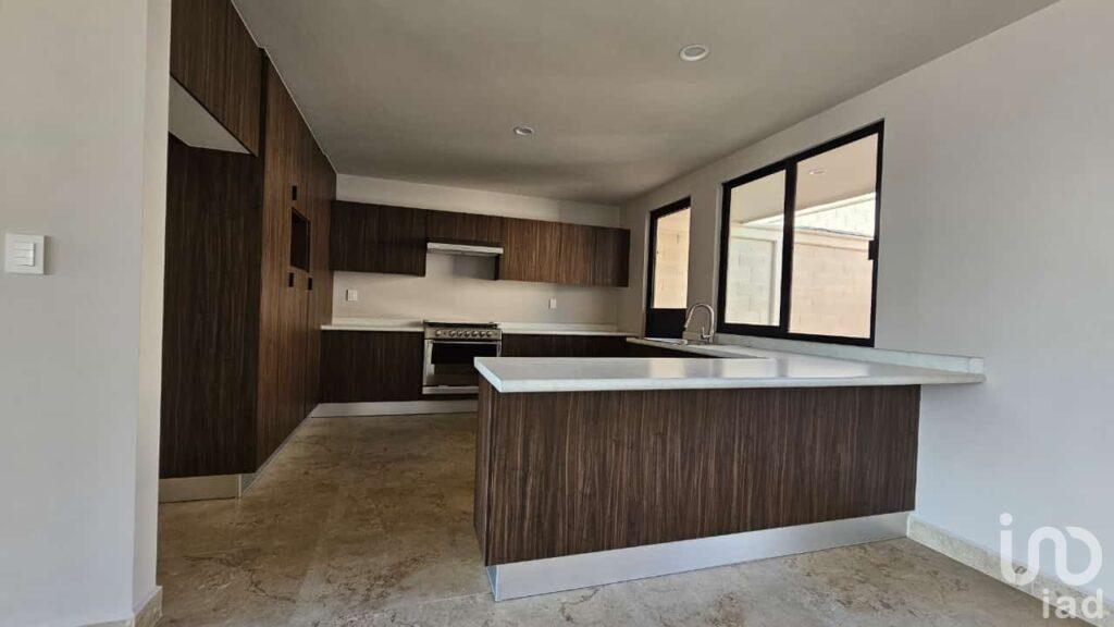 URQUIJO Irrigación y colegios, zona Liverpool, alberca, Gym,