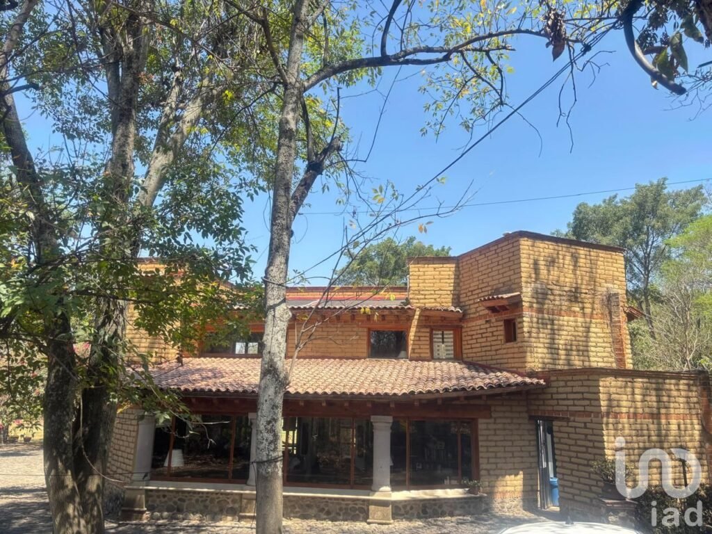 Se vende Quinta amueblada  en Zacualpan de Amilpas