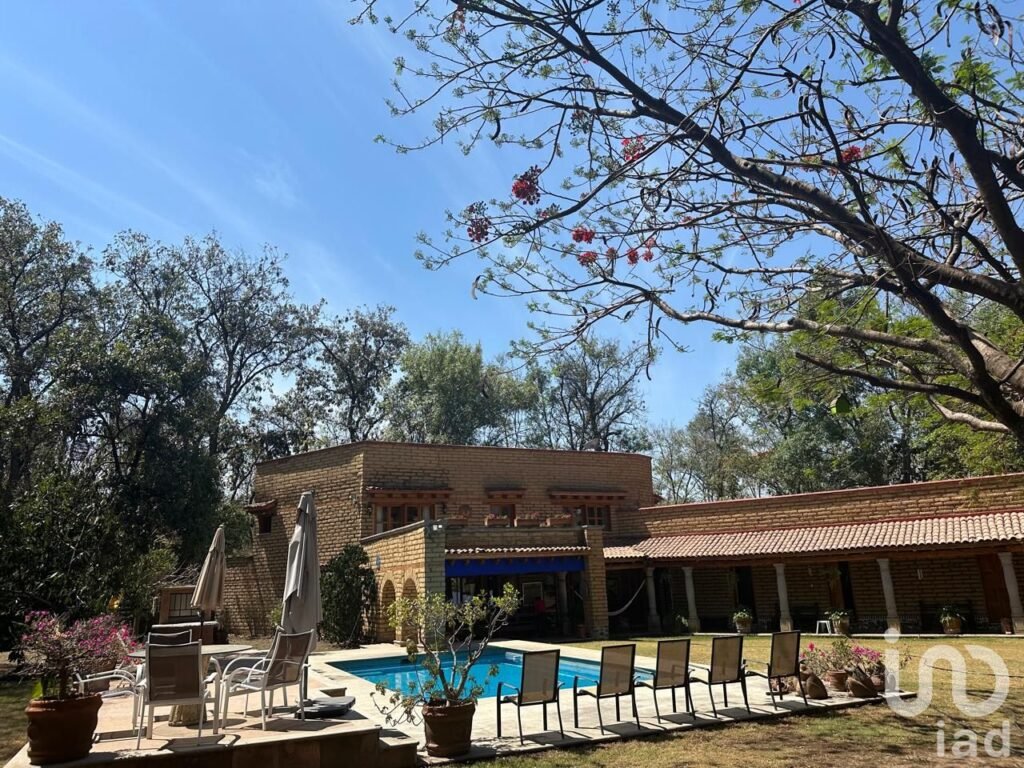 Se vende Quinta amueblada  en Zacualpan de Amilpas