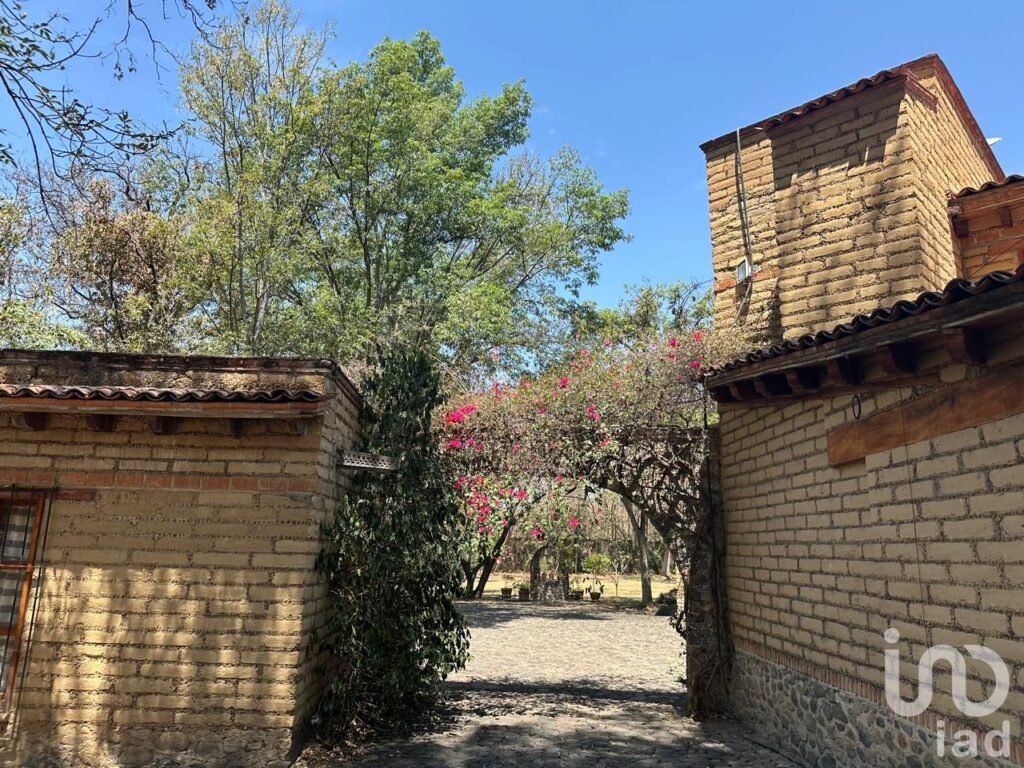 Se vende Quinta amueblada  en Zacualpan de Amilpas