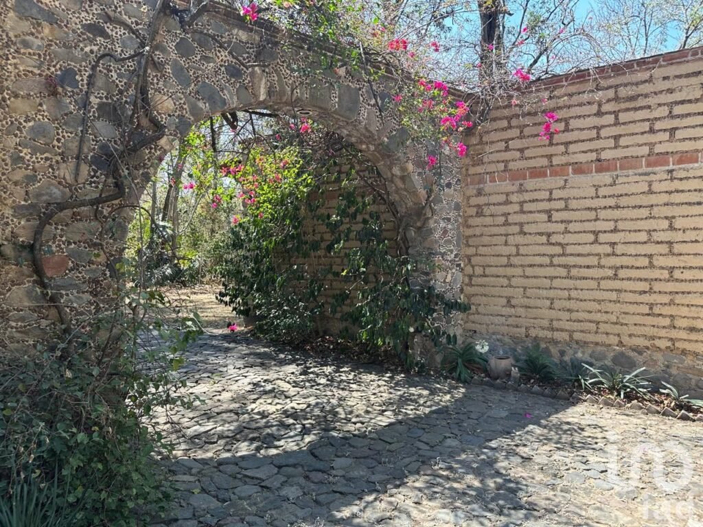 Se vende Quinta amueblada  en Zacualpan de Amilpas