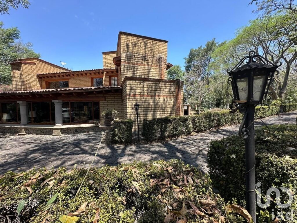 Se vende Quinta amueblada  en Zacualpan de Amilpas