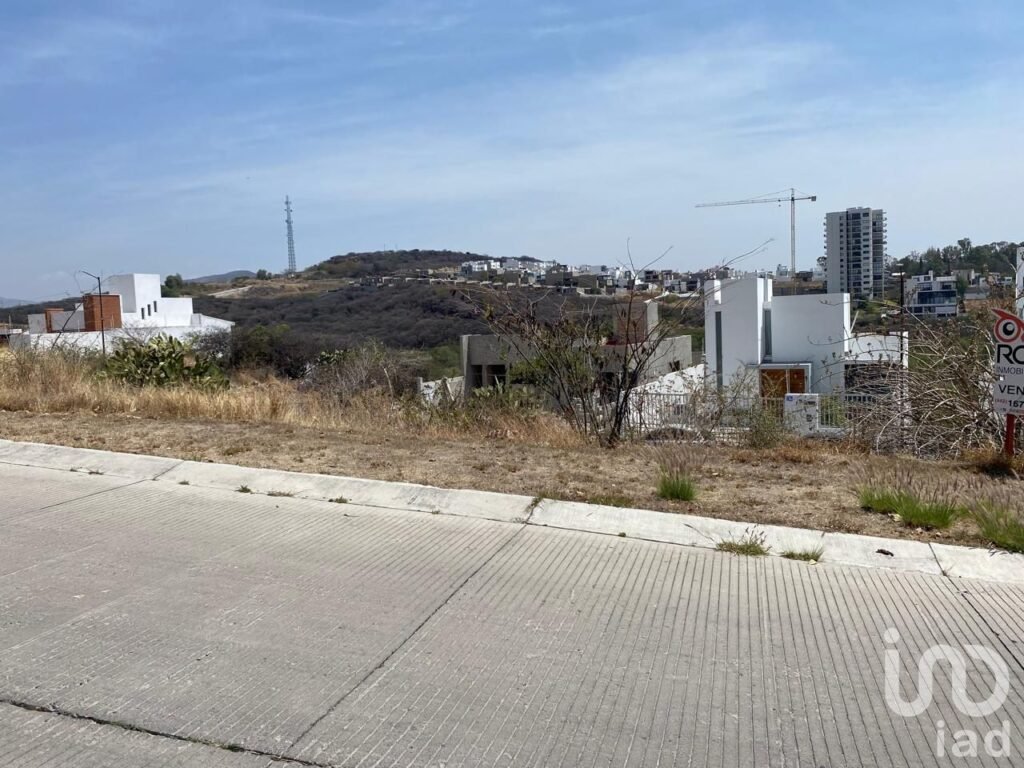 TERRENO EN VENTA REAL DE JURIQUILLA TAMUL 4