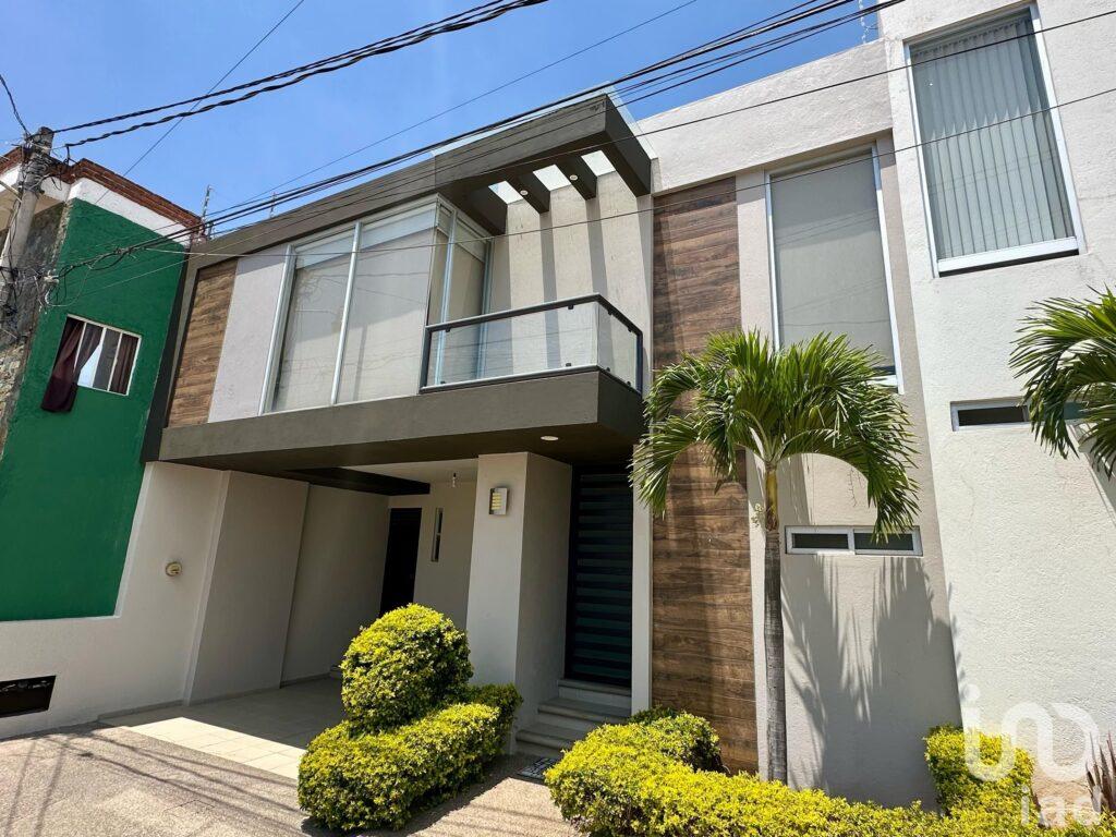 Casa en Venta en Loma Real, al Norte de Cuernavaca