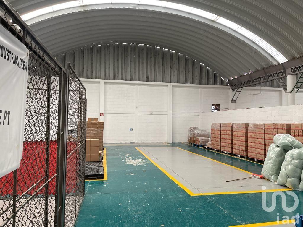 REMATE de Bodega en Venta en Col. San Nicolás Peralta