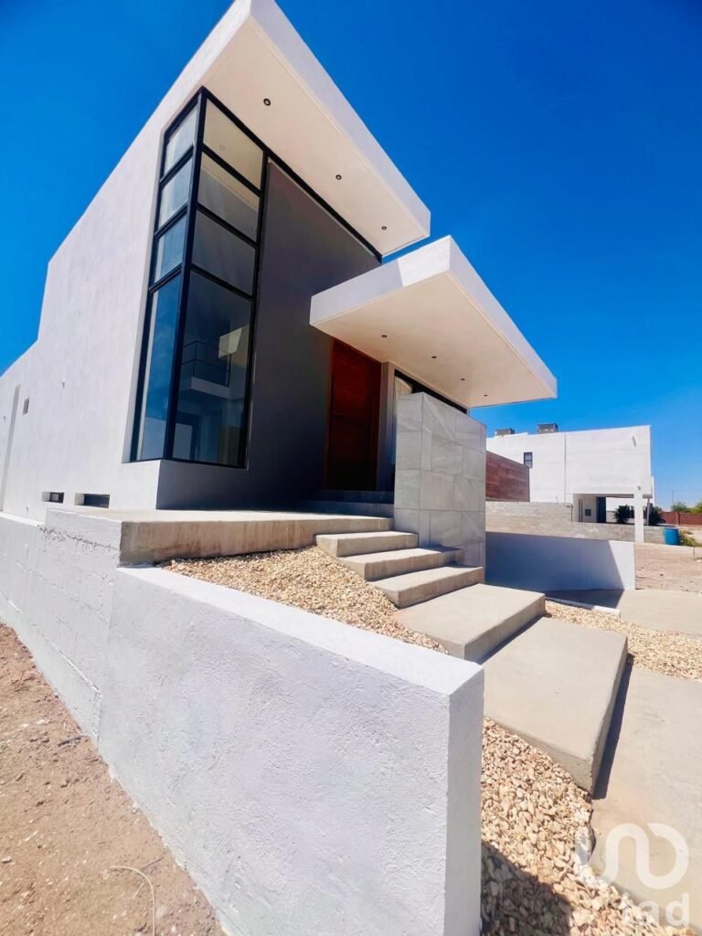 CASA NUEVA EN VENTA ALTOZANO  EN CIUDAD JUAREZ, CHIHUAHUA