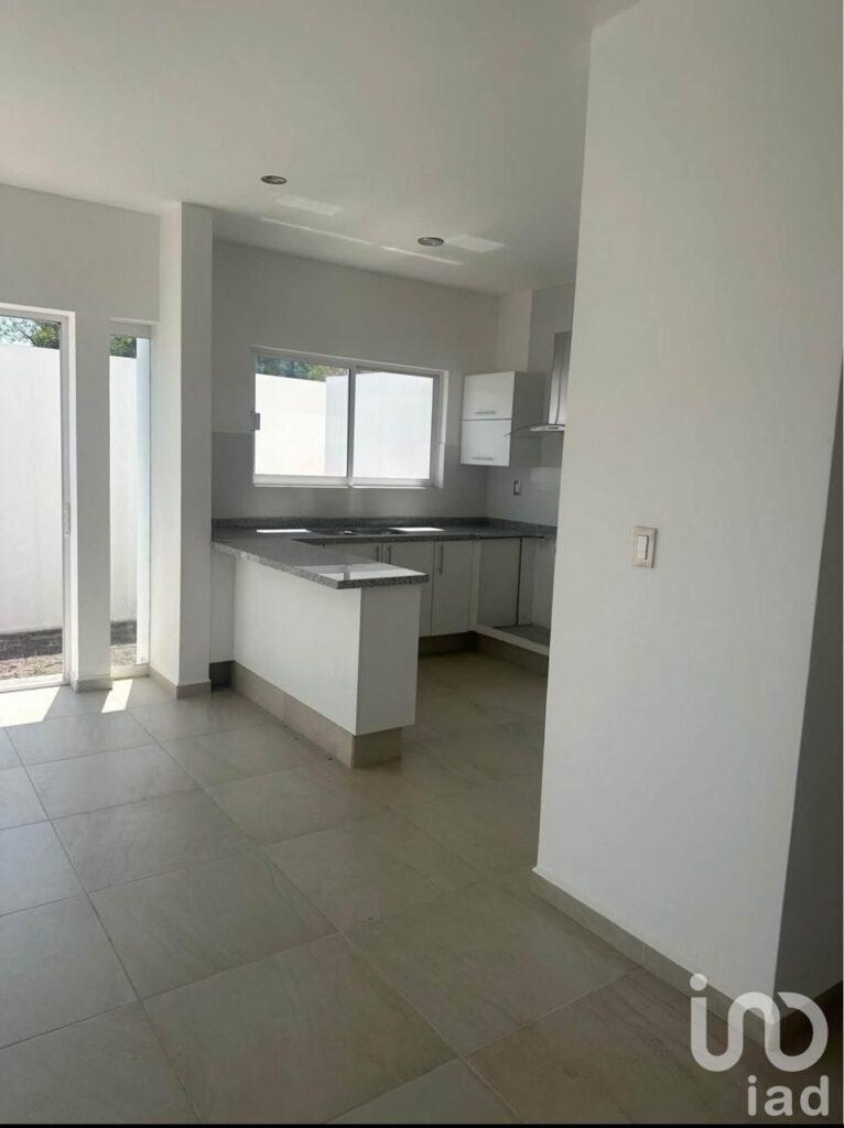 Casa En Venta Calle Colibri 10, Residencial El Encino, Huimilpan, Queretaro, C.P.76973