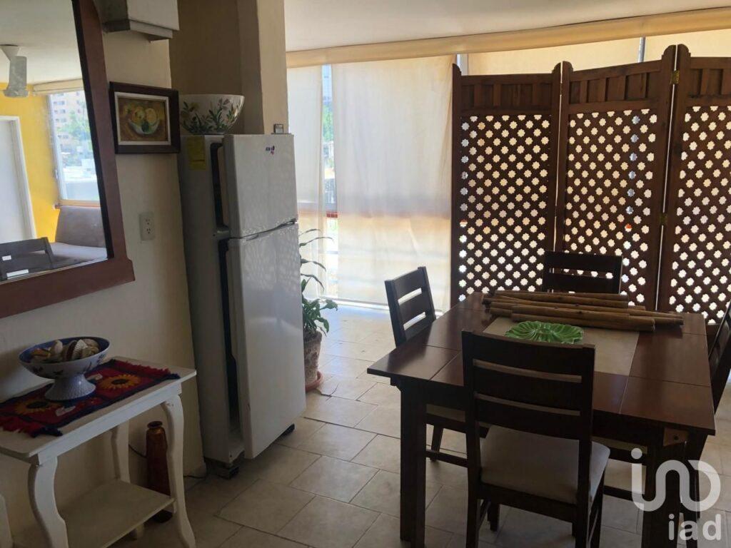 Se vende departamento en el condominio  los Cocos con playa y muelle privado en Acapulco