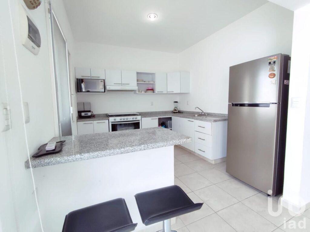 INVIERTE EN TU FELICIDAD: CASA CON GRAN POTENCIAL EN YAUTEPEC