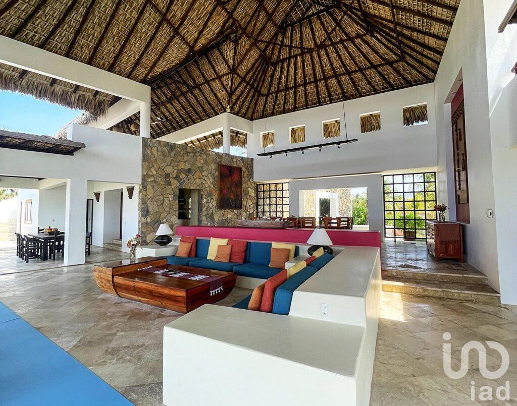 RESIDENCIA DE LUJO FRENTE  AL MAR, COSTA OAXAQUENA