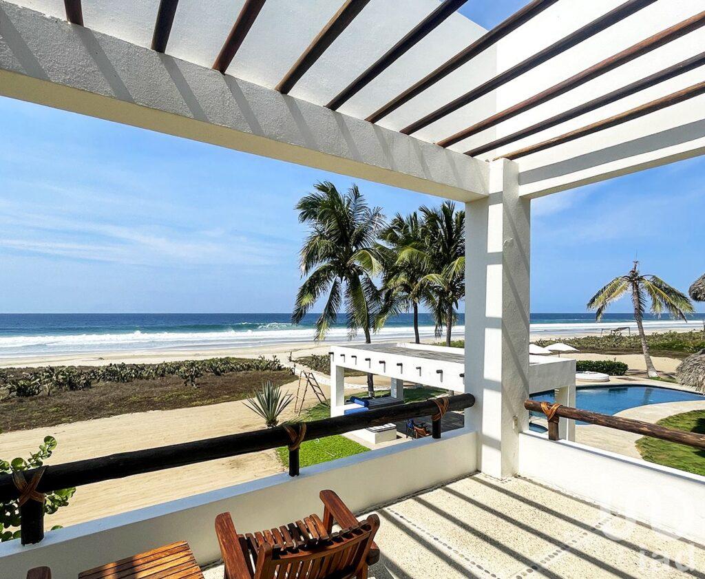 RESIDENCIA DE LUJO FRENTE  AL MAR, COSTA OAXAQUENA