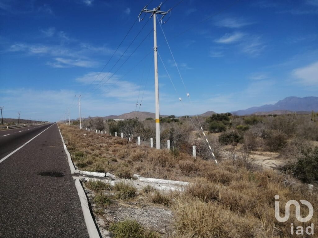 TERRENO SOBRE LA CARRETERA TRANSPENINSULAR LA PAZ - TODOS SANTOS - 2161090 terreno en venta terreno sobre la carretera transpeninsular la paz todos santos 248674