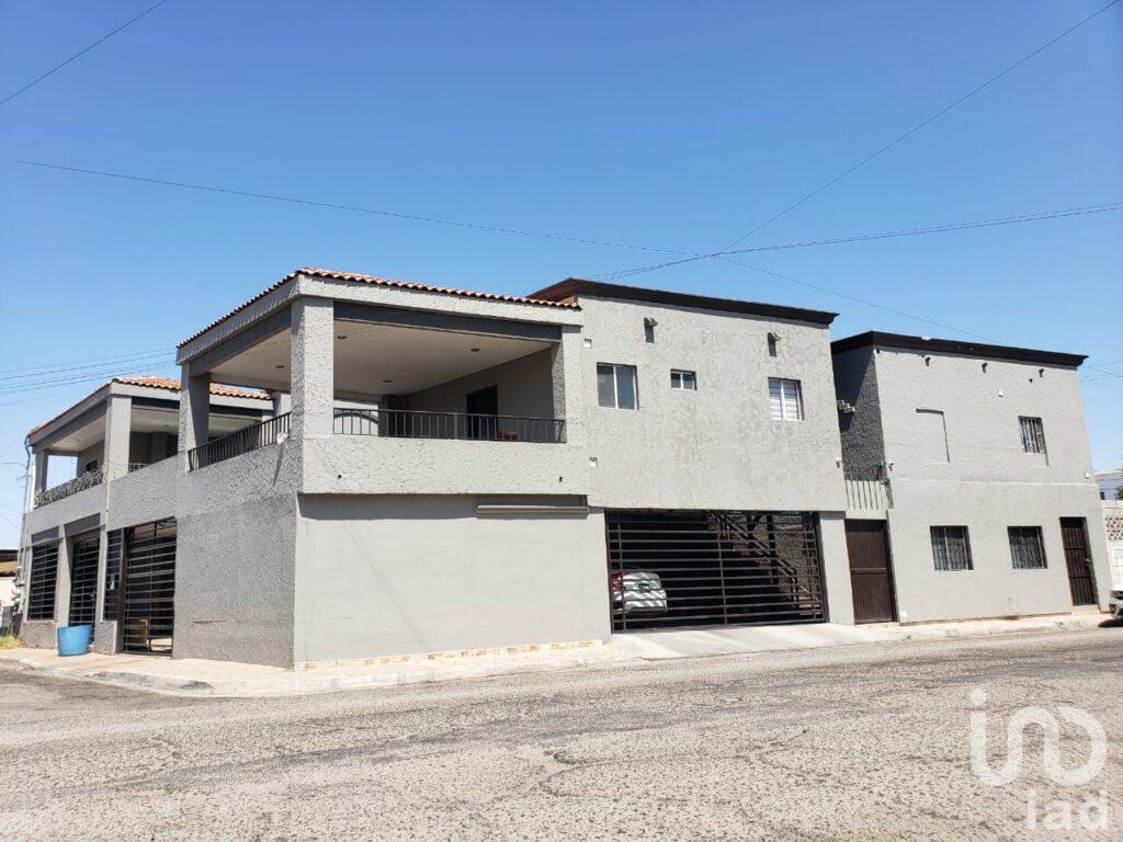 En Venta Casa y 4 Departamentos. Excelente Inversión en Mexicali, en El Lienzo.