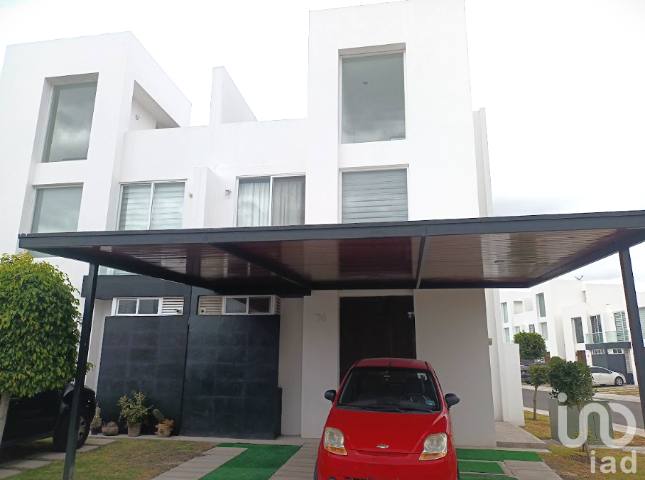 ZAKIA, EL MARQUES, QRO. CASA EN VENTA