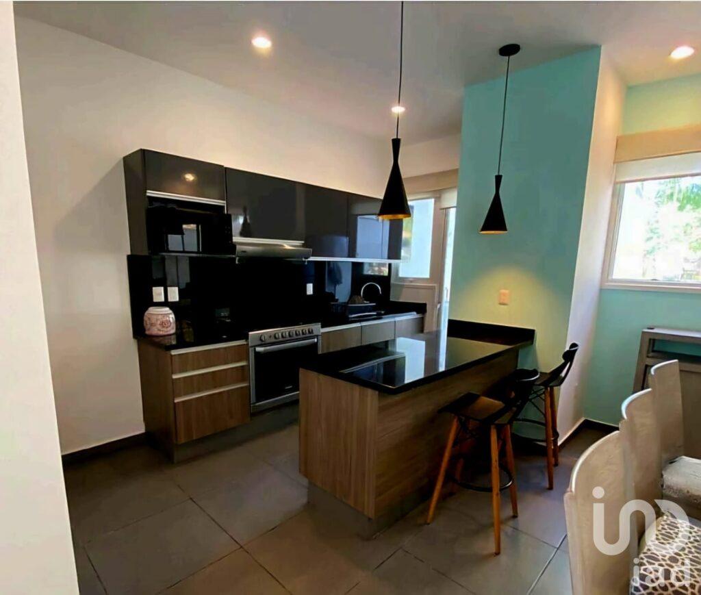 VISTAS DE ENSUEÑO AL LAGO: TU NUEVO HOGAR AMUEBLADO EN ALTOZANO, MÉRIDA