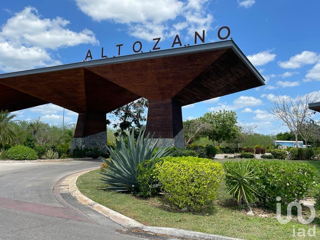 VISTAS DE ENSUEÑO AL LAGO: TU NUEVO HOGAR AMUEBLADO EN ALTOZANO, MÉRIDA