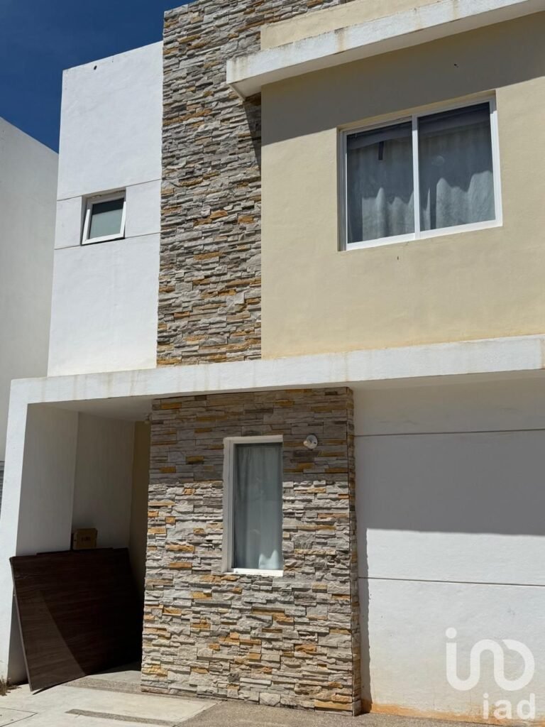 Casa en Renta en Fracc. Almar Residencial